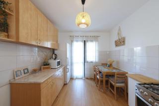 Hibis, No 1 - Starigrad-Paklenica - 8