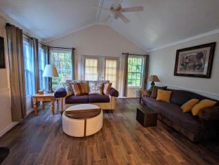 Central-No Crowds-Pools-15 Minutes to Beach - 8