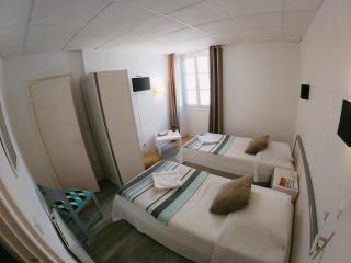 Le Petit Hôtel - Biarritz - 6