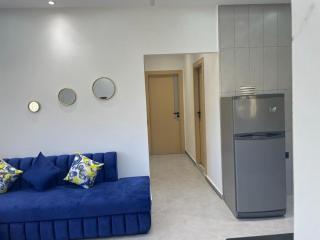 Good Life Yellow and Ocean Holiday Apartments - 3