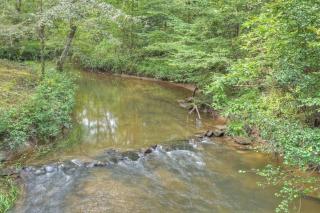 Family Friendly Cabin On A Creek With Large Yard - Blue Ridge - 9