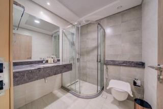 Canal View l Stylish & Spacious - Dubai - 8