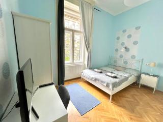 Jazzy Vibes Parliament Rooms and Ensuites - Budapest - 9