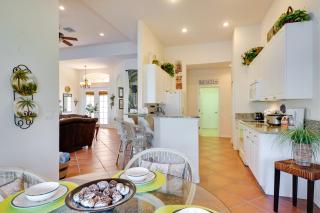 Near Sand and Sun, Cape Coral Home with Private Pool - Cape Coral - 8