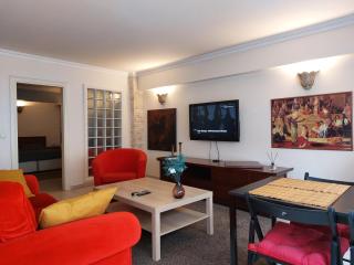 Spacious Apartment on Istiklal Avenue - Istanbul - 4