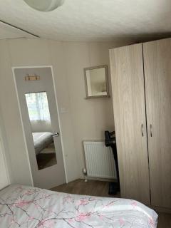 Angie's caravan at Seawick - Saint Osyth - 5