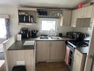 Angie's caravan at Seawick - Saint Osyth - 7