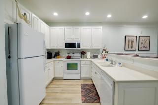 Calabash Condo with Patio and Golf Course Views! - Calabash - 1