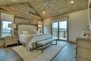 4 Dancing Bears- Mtn Views Hot Tub Custom Design - Blue Ridge - 9