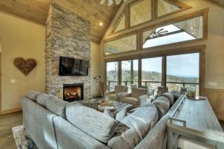 4 Dancing Bears- Mtn Views Hot Tub Custom Design - Blue Ridge - 7
