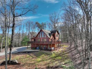 Casa Rustica Cabin with Mountain Views & Hot Tub - Blue Ridge - 3