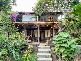 Unicorn Reborn - Peaceful Rentals - 6