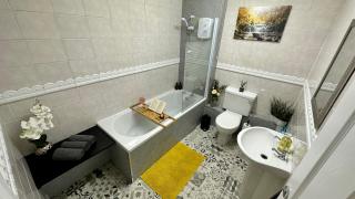 Stylish & Cosy - Flat 6, Osborne Road - Pontypool - 3