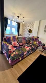 Stylish & Cosy - Flat 6, Osborne Road - Pontypool - 6