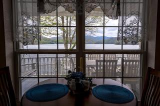 Lakefront Cottage - Spacious House with Private Dock - Topton - 1