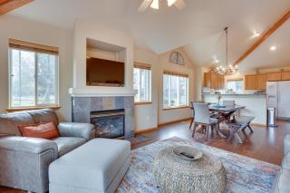 Pet-Friendly Townhome with Hot Tub in Redmond! - Redmond - 5