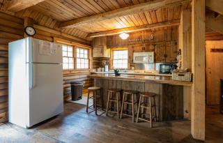 Creekside Hideaway Rustic Cabin - Secluded, Creekside Family Cabin - Topton - 6