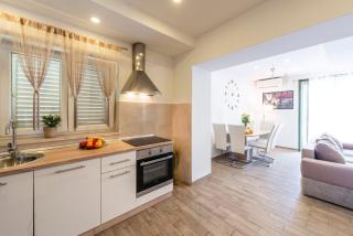 Charming Apartment Ines - 1
