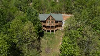 Quiet Haven Mountain Top Cabin - 3 Bedroom Cabin with Breathtaking Views - 8