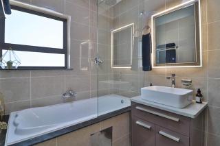 Fully furnished apartment. - Sandton - 7