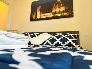 Clyde Large Suite - Florence - 5