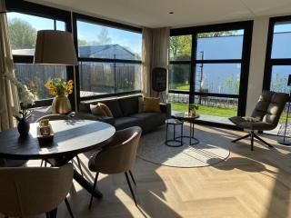 Edelhert, moderne en comfortabele vakantiewoning met hottub! - Ermelo - 2