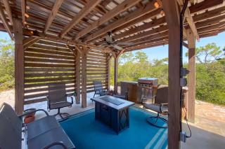 Walk to Beach, Secluded, Gazebo with Grill, 1GiG WiFi, Washer and Dryer, Games - Gulf Shores - 7