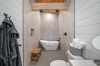 Whispering Pines - Lakeside - 6