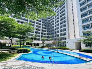 9th Queen Size One Bedroom in Grace Residences, BGC Taguig - Manila - 9