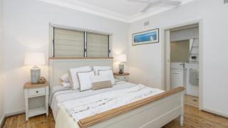 Beachfront Beauty - Pet Friendly - Pearl Beach - 1