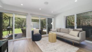 Hop Skip and Jump To The Beach - 6