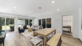 Hop Skip and Jump To The Beach - 5