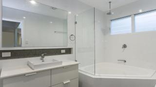 Luxury Escape On Crystal - 2