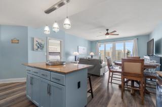 Beachy King at Laketown Wharf #812 by Nautical Properties - Panama City Beach - 4
