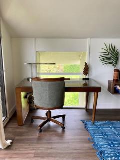 Breezy + Spacious 3/2 House with Bali Hai View - 6