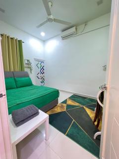 Auranad Guest House Tanah Merah Wifi-Netflix - 1