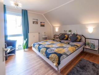 Ferienwohnung-30-Strandhaus-Moenchgut-Endloser-Sandstrand-und-das-weite-Meer - Lobbe - 5