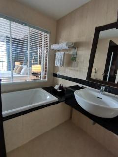 Centara Anda Dhevi Resort & Spa Krabi - Ao Nang Beach - 8