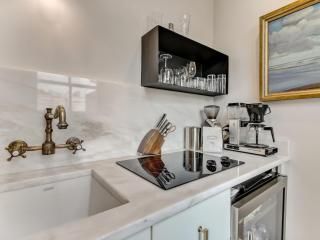 The LaRoche Estate on Pulaski Square - Savannah - 1