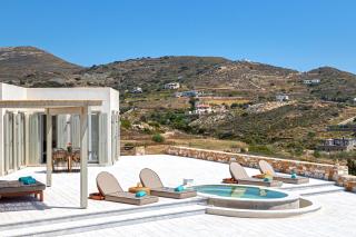 Syros Grace eco-Villa with Jacuzzi & Stuning Views - Ano Syros - 9