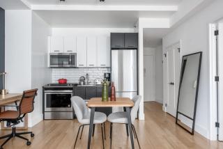 FiDi 1BR w Gym Lounge Complete Gym NYC-501 - 6