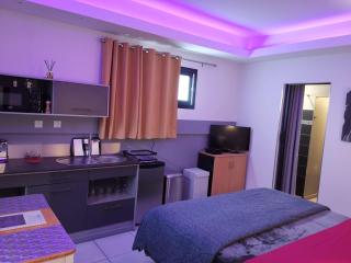Hostal 170 Room 14 Service Appartement - 9