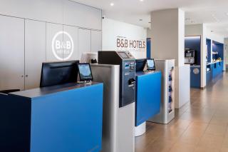 B&B HOTEL Madrid Aeropuerto T1 T2 T3 - Madrid - 7
