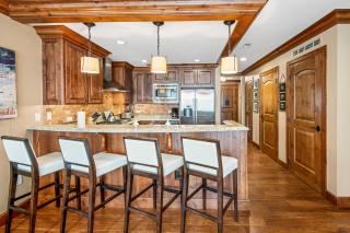 Ritz Carlton Vail #410 condo - 1