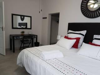 4 Bedroom house with lovely sea views. - 3