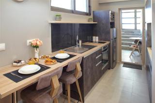 Mirma Halepa superior studio - 8