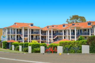 202 South Pacific Unit 20237 Pacific Drive - Port Macquarie - 9