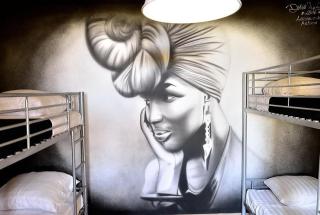 The Macarena Beach Hostel - Lagos - 8
