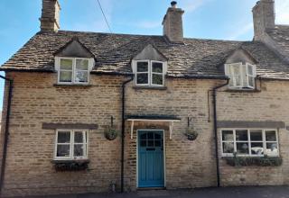 Cotswold Cottage Bed & Breakfast - Luckington - 0