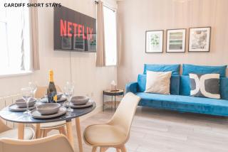 Luxury Stadium Place - Fast Wifi - Free Parking - Cardiff - 4